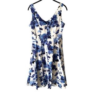 NWOT Chaps dress fit & flare blue floral print sleeveless SZ 8. CLASSIC STYLE